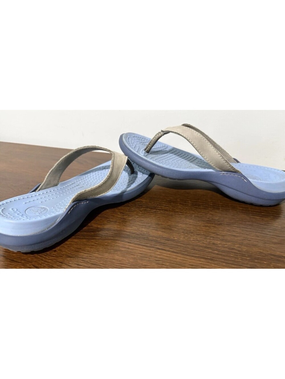CROCS Blue with Gray Strap Flip Flop Sandals size 8 - Picture 6 of 10